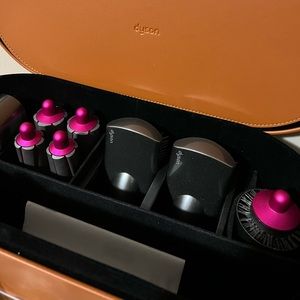 Dyson Airwrap - authentic (with proof of purchase)